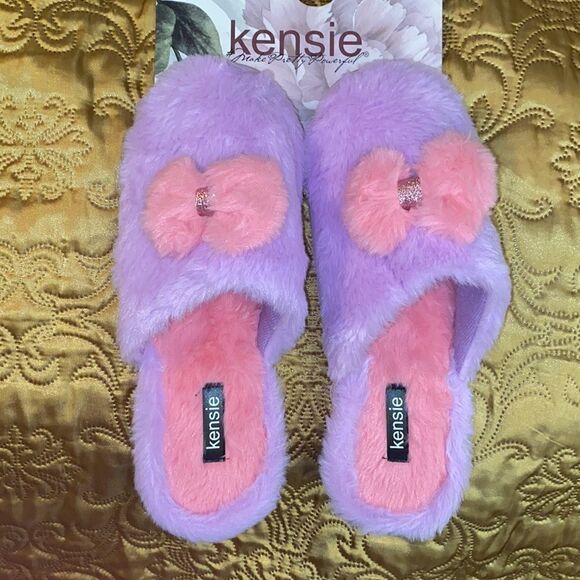 Plush Bow Slippers  - Picture 2 of 5